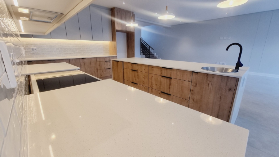 3 Bedroom Property for Sale in Sandown Western Cape